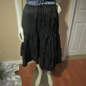 Vintage Kaymar 1970's Black Taffeta Long Half Slip Size Medium